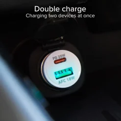 Caricatore auto - Ricarica ultra rapida 20 Watt con due porte USB